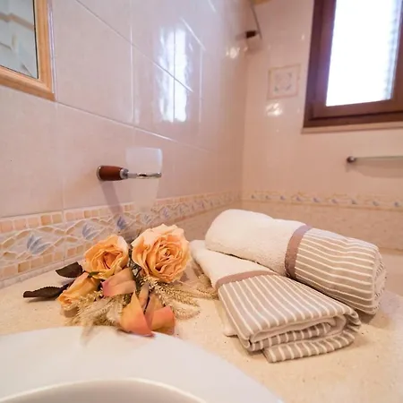 Apartment Geraldina Con Piscina Torre Suda
